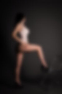 Мастер эротического массажа Валерия. Рост 170 см, размер груди 3, она очень молода и красива, ей 20 лет. Она ждет тебя сегодня в СПА ЭГО Пермь.